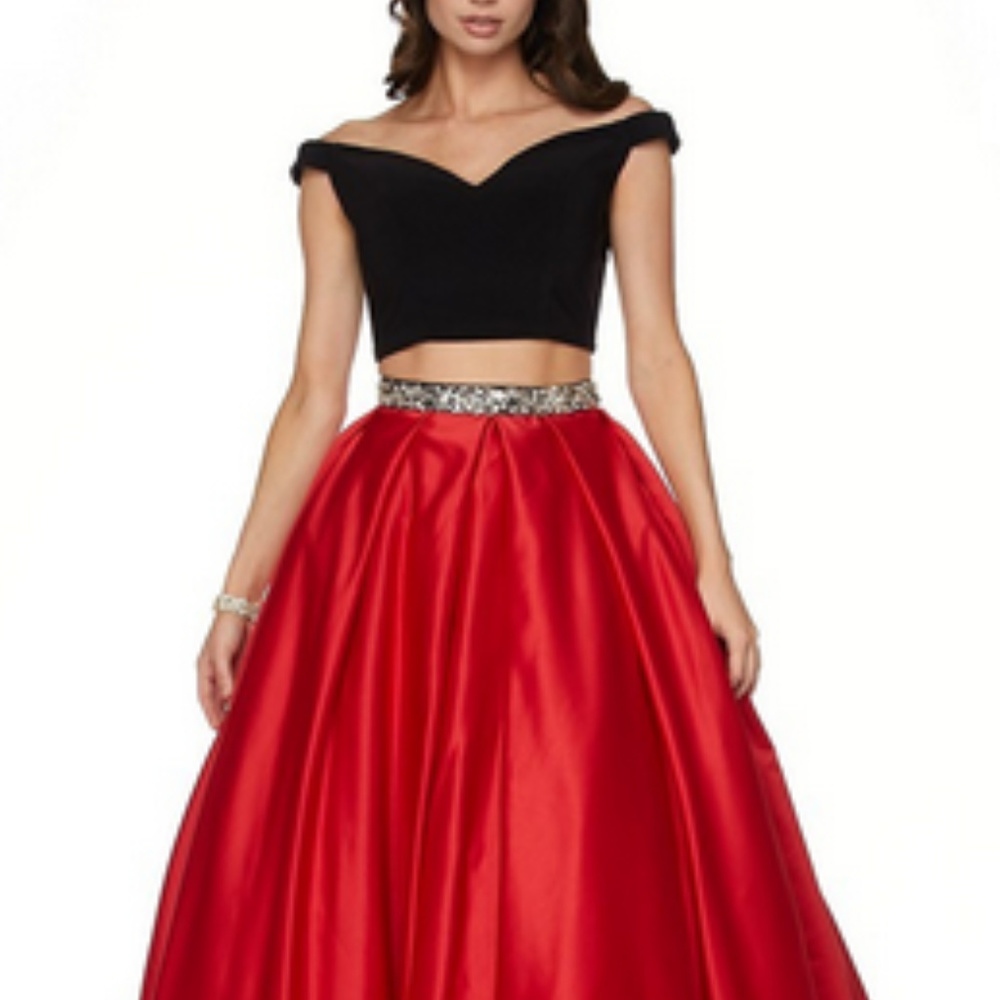 Two Piece Sleeveless Evening Long Dress